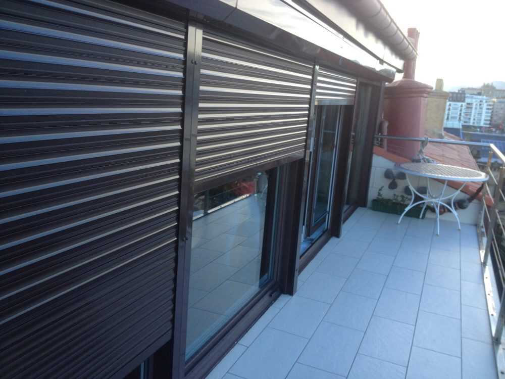 motorización de puertas de garaje en Barcelona