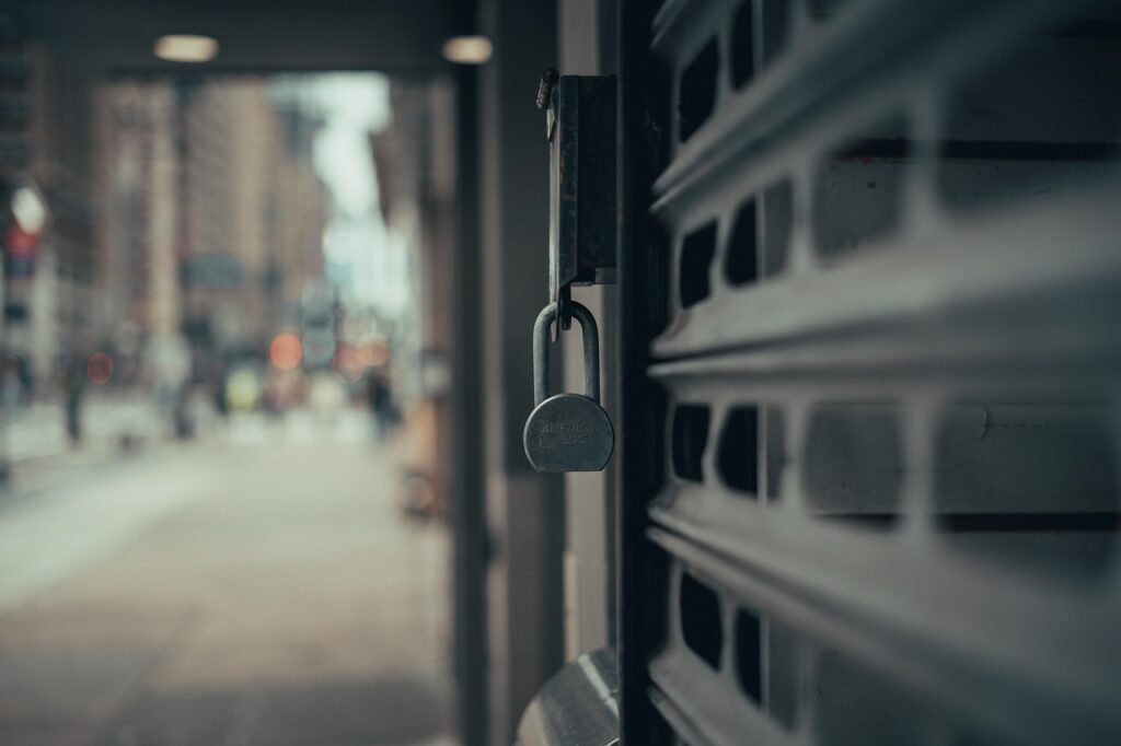 reparación urgente de puertas automáticas 